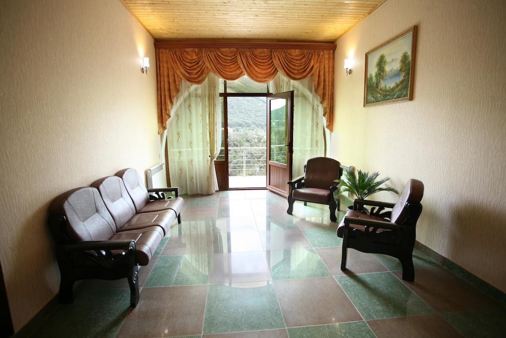 Nairi Hotel جرموك المظهر الخارجي الصورة